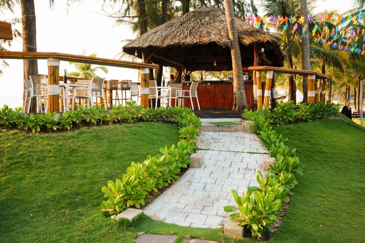 Kosmos Phu Quoc Apart Hotel Exterior foto